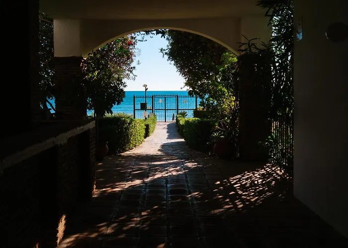 La Petite Foret Seaview Flat Close To Marbella