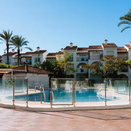 شقة La Petite Foret Seaview Flat Close To Marbella *